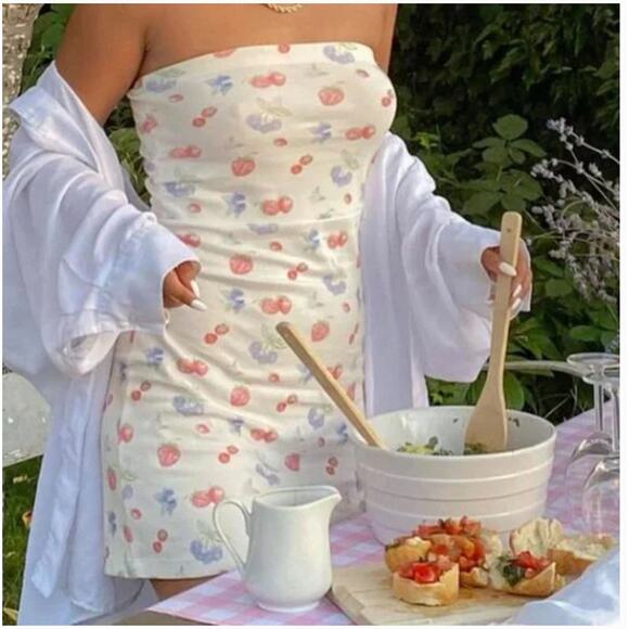 Djerf Avenue Summer Berries Tube Dress Womans XL - Picture 1 of 9